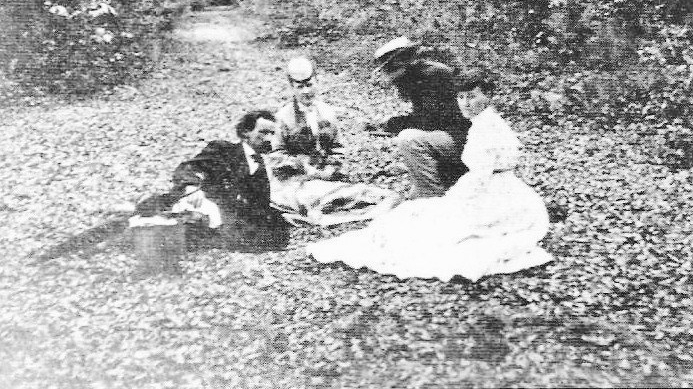 Perfect time of year to picnic in Bonaventure, jus (2)